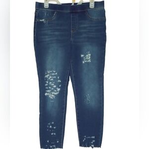 Women's No Boundaries denim distressed Capri leggings large 32" waist